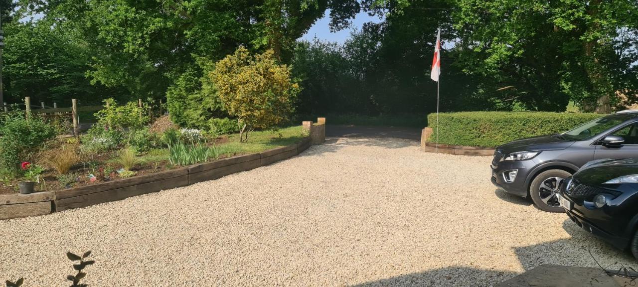 Ha'Penny Acre Sherfield English Exterior foto