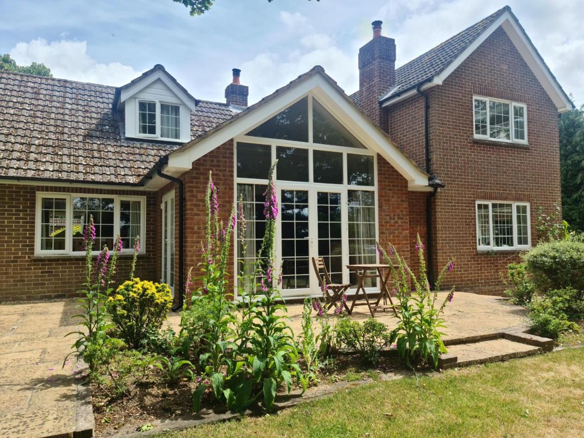 Ha'Penny Acre Sherfield English Exterior foto